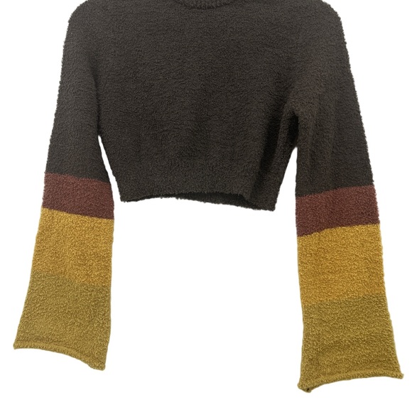 Lakhays Cozy Brown Cropped Sweater with Multicolor Bell Sleeves NWT - Picture 4 of 5